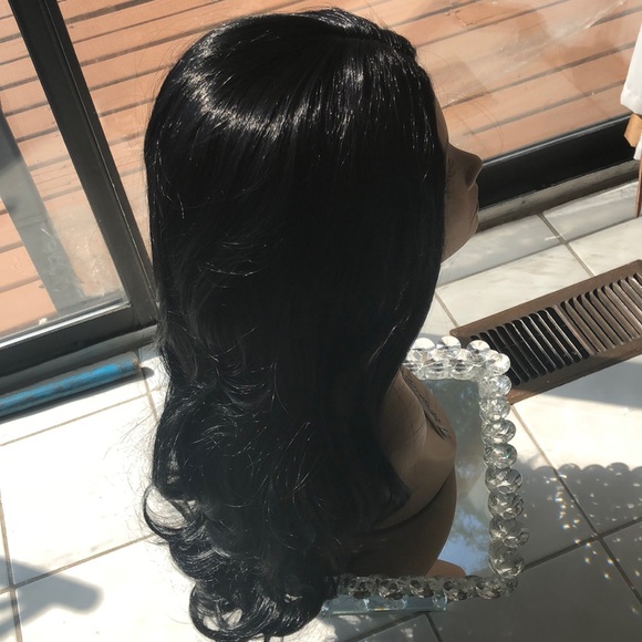 NEW long black wavy light curls wig - Picture 5 of 7